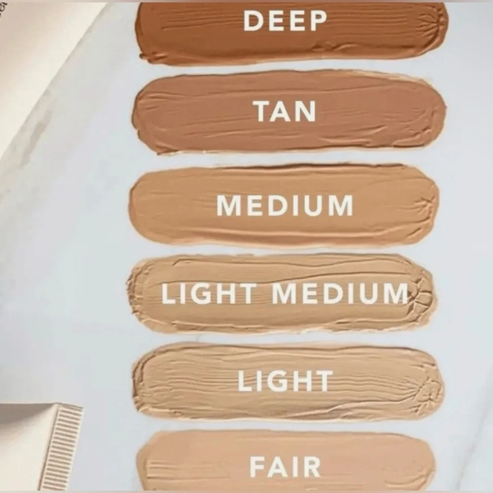 Doll 10 - HydraLux Smoothing Foundation - Various Shades - NIB and NWOB